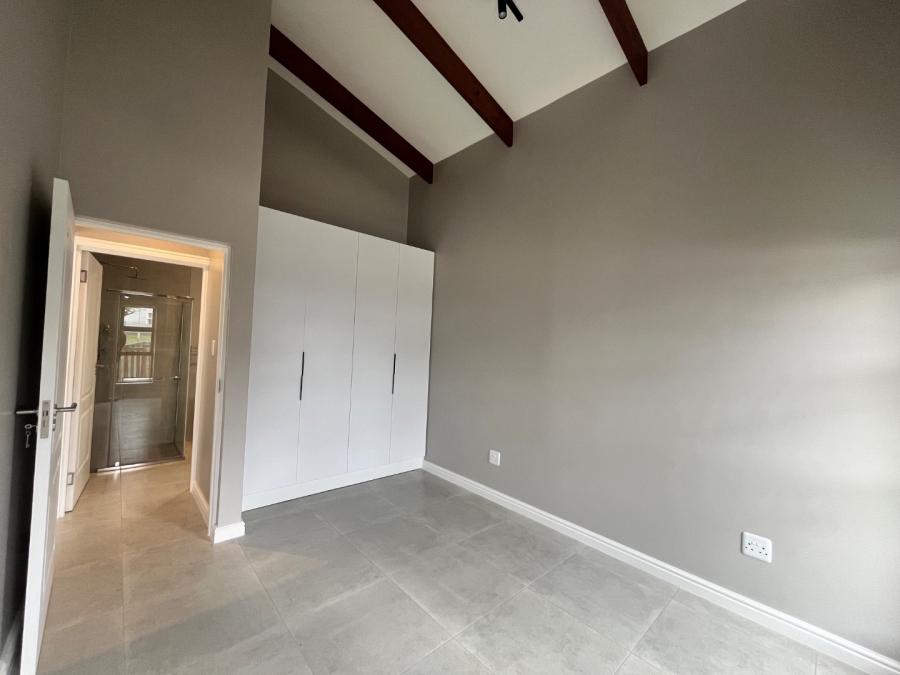To Let 2 Bedroom Property for Rent in Heatherlands Western Cape